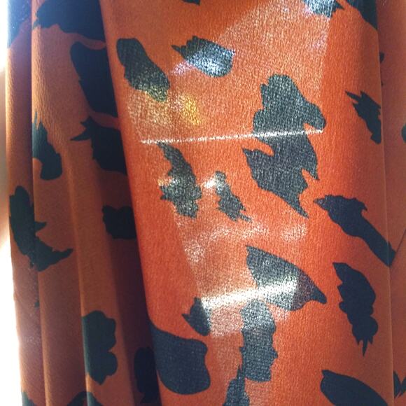 Women L Animal Print Mock Neck Blouse Top Career Work Classic Chic Boho Mob Wife - Picture 11 of 11